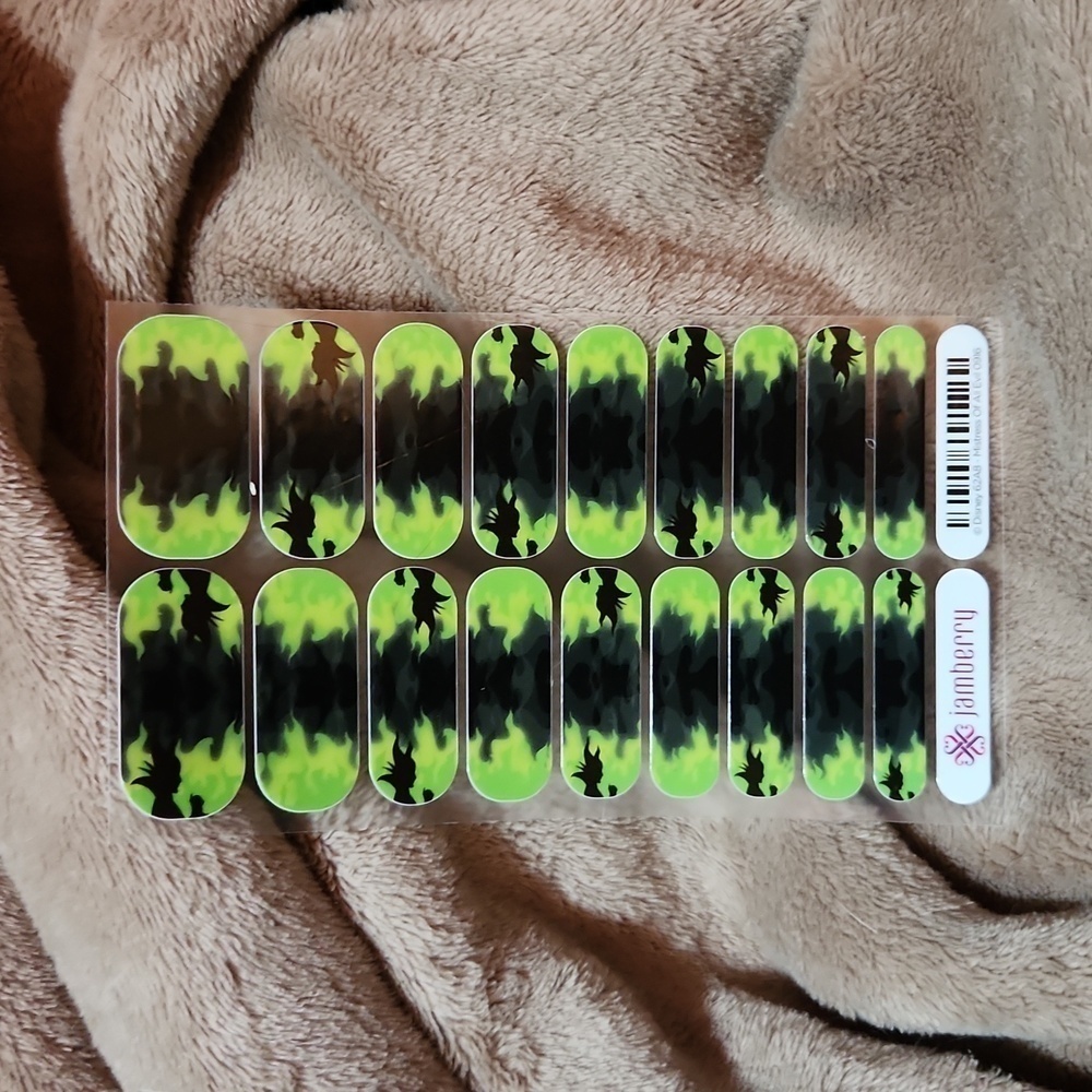 Jamberry Disney Mistress of Evil Nail Wraps - Picture 2 of 2